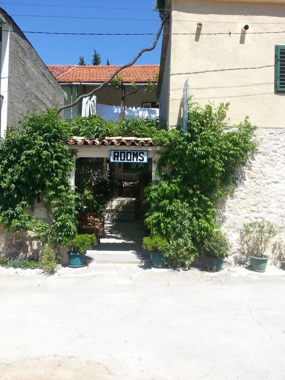 Darinka * Skradin